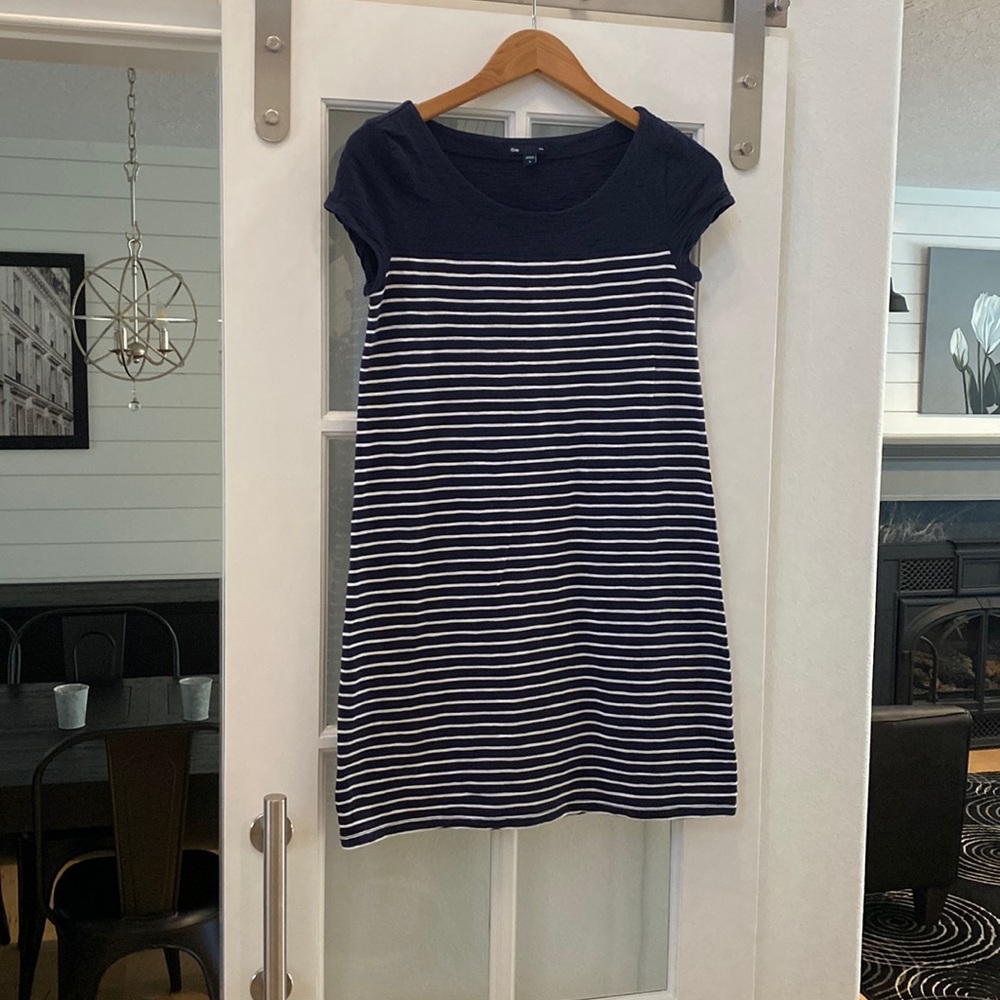 Bateau neck cotton striped sheath dress